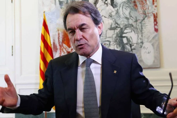 Presidente da Catalunha, Artur Mas, durante entrevista com a Reuters em Barcelona (Gustau Nacarino/Reuters)