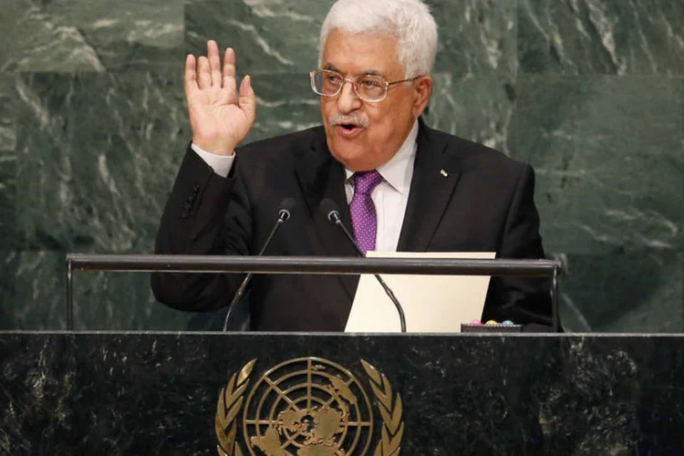 
	Presidente da Palestina, Mahmoud Abbas, discursa na ONU: &quot;A Palestina, que &eacute; um Estado observador nas Na&ccedil;&otilde;es Unidass, merece um reconhecimento pleno e uma ades&atilde;o plena&quot;
 (Reuters / Mike Segar)