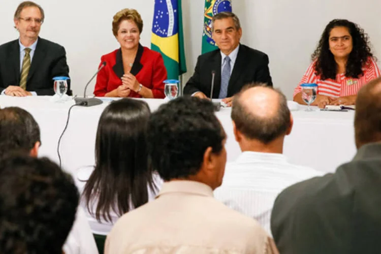 Presidenta Dilma Rousseff recebe representantes da Confederação Nacional dos Trabalhadores na Agricultura - Contag (Roberto Stuckert Filho/PR)