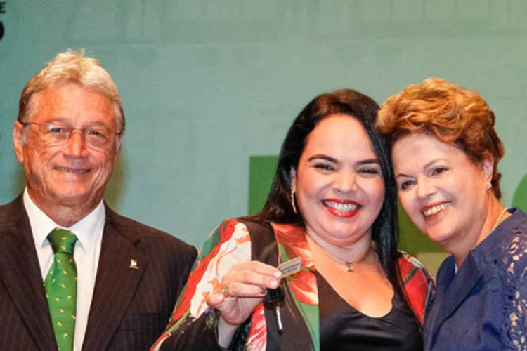 Presidente Dilma Rousseff durante a cerimônia de anúncio de investimentos do PAC 2 Mobilidade Urbana, em Maceió (Roberto Stuckert Filho/PR)