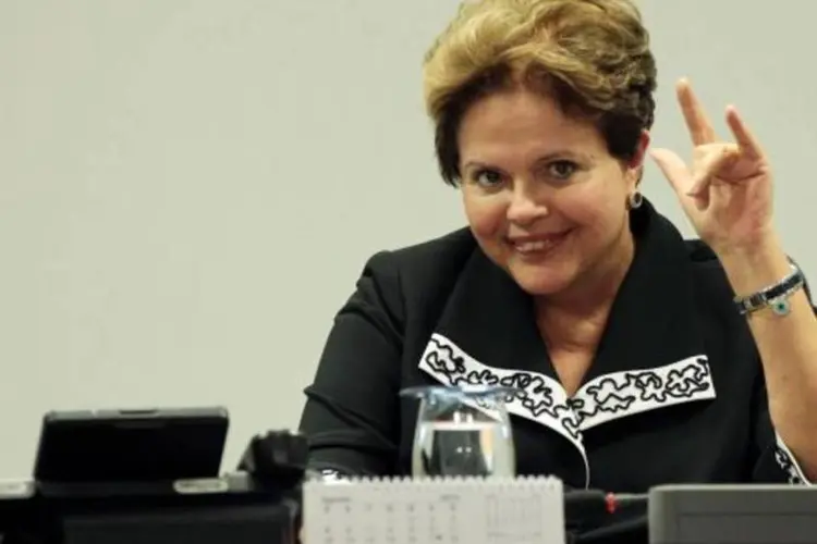 
	Dilma: de acordo com o levantamento feito pelo Ibope sob encomenda da Confedera&ccedil;&atilde;o Nacional da Ind&uacute;stria, 29% veem o governo como regular
 (Ueslei Marcelino/Reuters)