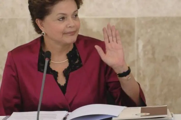 
	Dilma Rousseff: &quot;O Brasil est&aacute; &agrave; disposi&ccedil;&atilde;o da Col&ocirc;mbia para ajudar no que for necess&aacute;rio&quot;, afirmou a presidente
 (Wilson Dias/Agência Brasil)