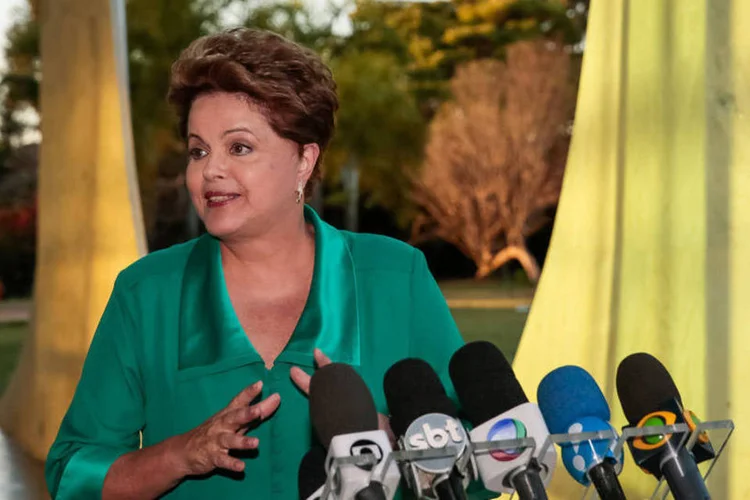 
	Dilma durante coletiva de imprensa no Pal&aacute;cio da Alvorada, em Bras&iacute;lia
 (Ichiro Guerra/Dilma 13/Divulgação via Fotos Públicas)
