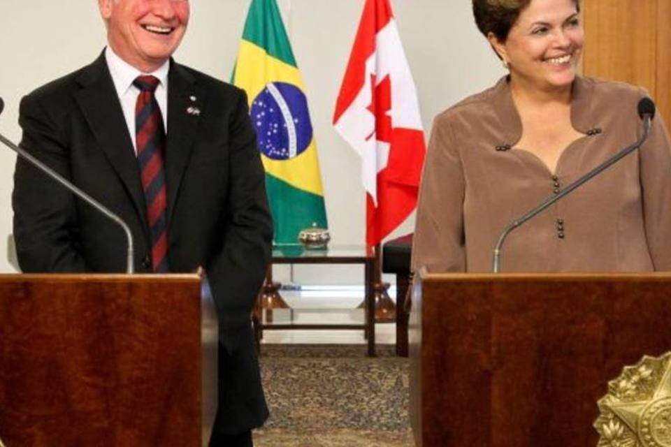 Brasil deve ter juro compatível com sua posição, diz Dilma