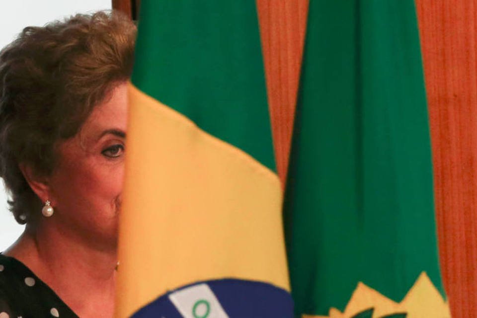 As previsões de 5 consultorias para o impeachment de Dilma