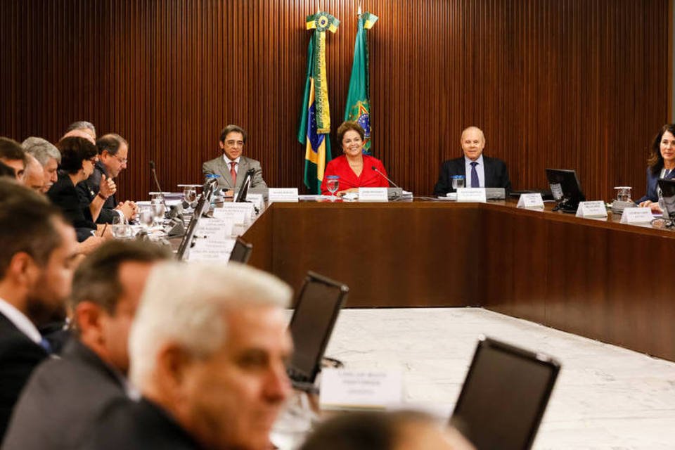 Dilma está reunida com empresários no Planalto