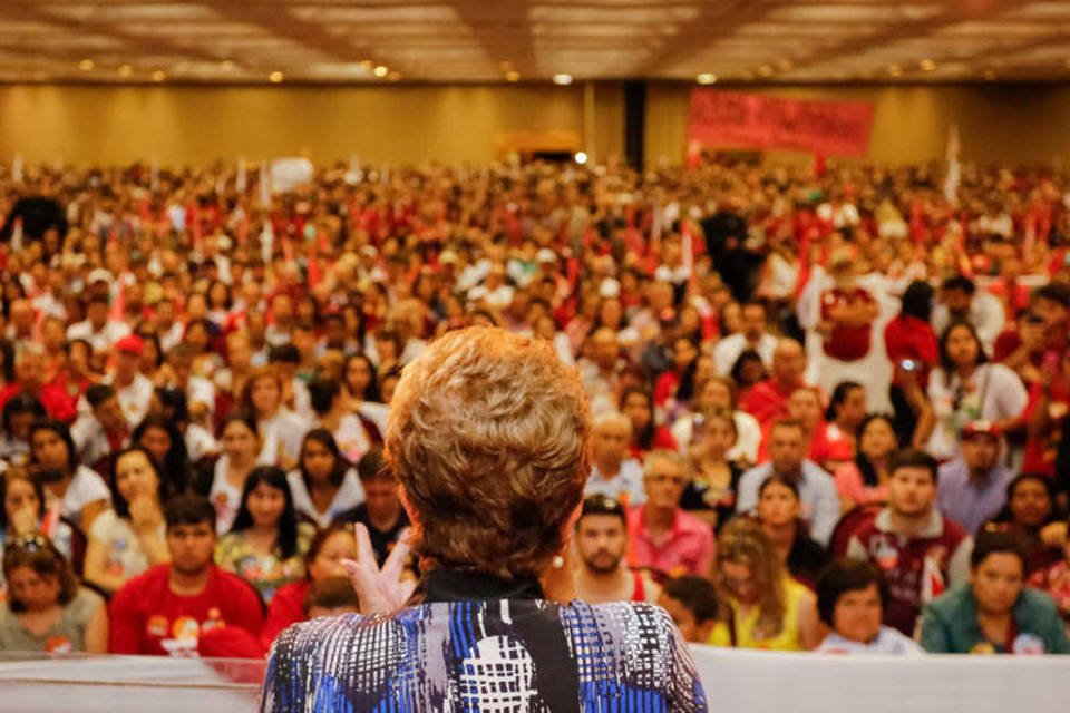 Dilma está há um mês fora do Palácio do Planalto