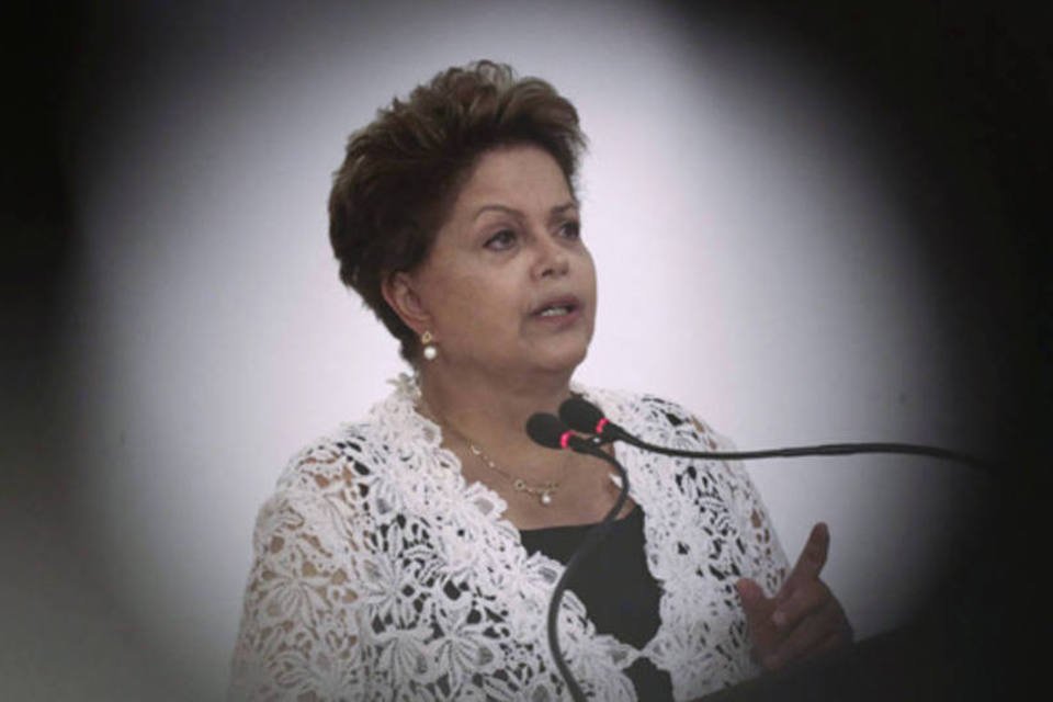 Dilma quer discussão sobre violência entre candidatos