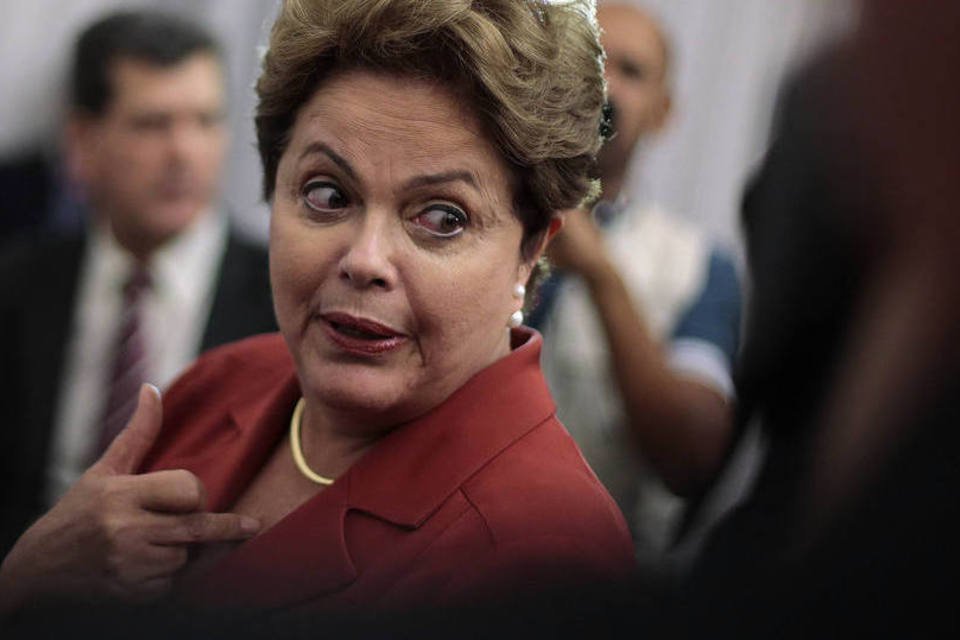 Fogo atinge andar em prédio de comitê de campanha de Dilma