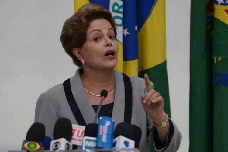 
	A presidente da Rep&uacute;blica, Dilma Rousseff: &quot;n&atilde;o &eacute; um documento oficial, n&atilde;o foi discutido no governo. N&atilde;o reconhe&ccedil;o como tal&quot;
 (José Cruz/ABr)