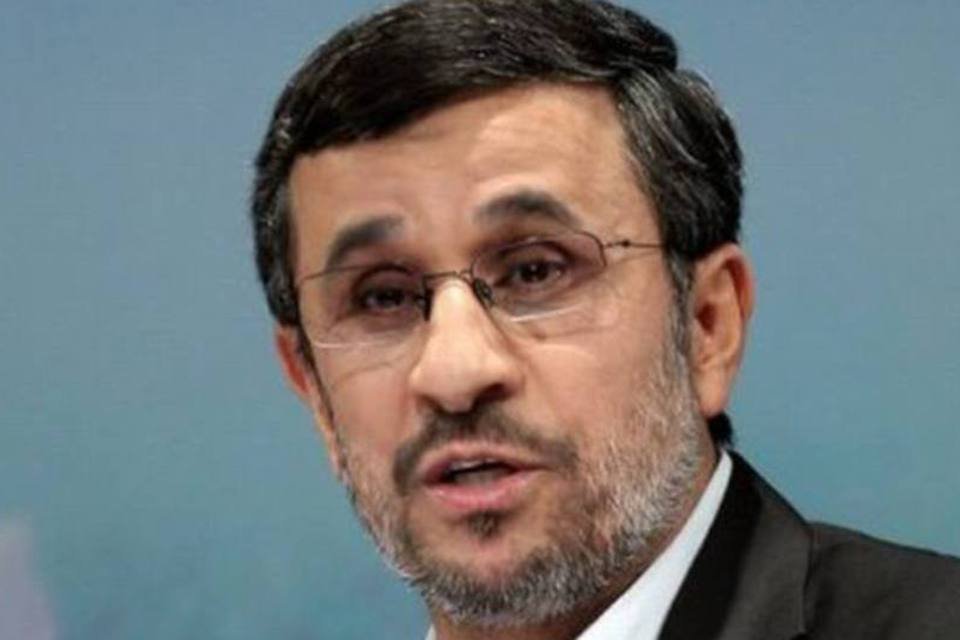 Ahmadinejad diz que o materialismo ocidental é "demoníaco"