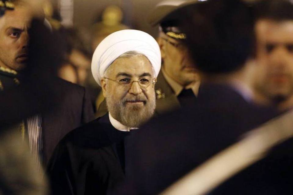 Presidente do Irã promete defender direitos nucleares