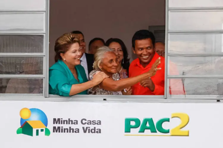 
	Dilma Rousseff durante cerim&ocirc;nia de entrega de 1.788 unidades habitacionais do Programa Minha Casa Minha Vida
 (Roberto Stuckert Filho/PR)
