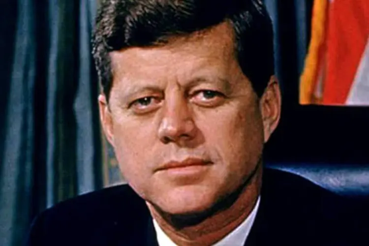 
	John F. Kennedy foi presidente dos Estados Unidos: assassinato&nbsp;criou o mito que muitos americanos lembram com nostalgia
 (Alfred Eisenstaedt/White House Press Office (WHPO)/Wikimedia Commons)