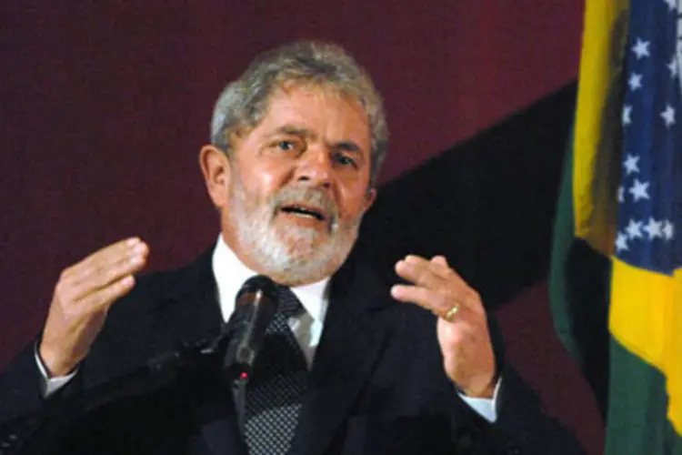Lula: o ex-presidente sugeriu que pode haver influências externas na guinada da política nacional (.)