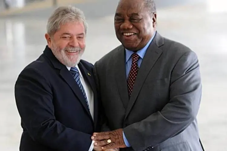 O presidente Lula se reuniu hoje com o presidente da Zâmbia, Rupiah Bwezani Banda (Antonio Cruz/AGÊNCIA BRASIL)
