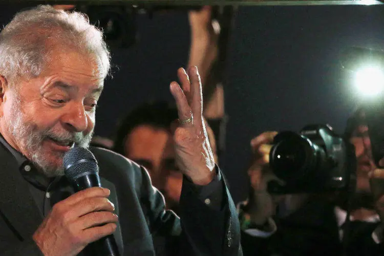 
	Lula: no documento da PF, de 22 de junho deste ano, a PF destacou a troca de mensagens entre Paulo Gordilho, sua filha, Isnaia e L&eacute;o Pinheiro, dono da OAS
 (Paulo Whitaker/Reuters)