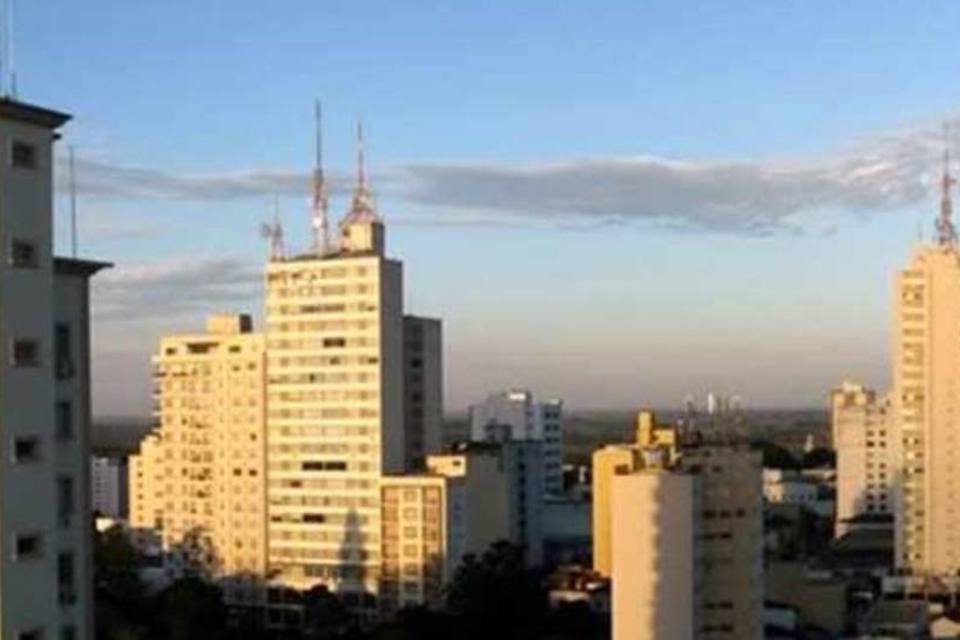 Avião cai e mata quatro pessoas no interior de SP