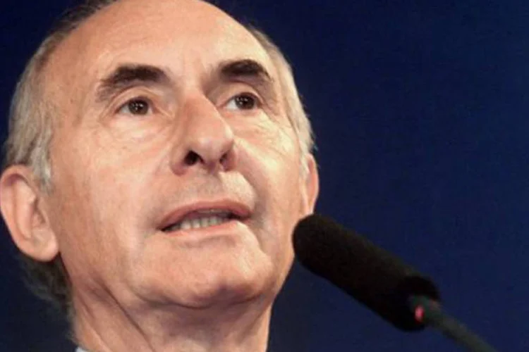 Fernando de la Rúa fala em Buenos Aires: cerca de 400 testemunhas se apresentarão nos tribunais da capital argentina durante o julgamento oral (©AFP / Fabian Gredillas)