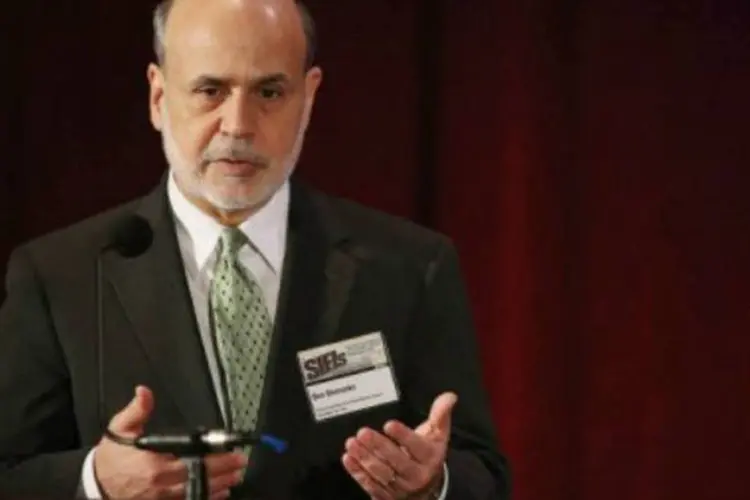
	No exterior, o aguardado depoimento de Bernanke ao Congresso dos EUA acabou n&atilde;o dissipando as d&uacute;vidas sobre os futuros passos do banco central norte-americano
 (AFP)