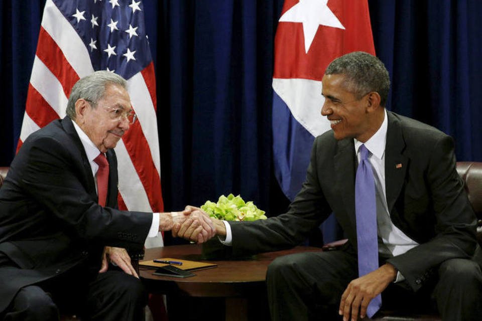 Presidentes de EUA e Cuba iniciam reunião histórica na ONU