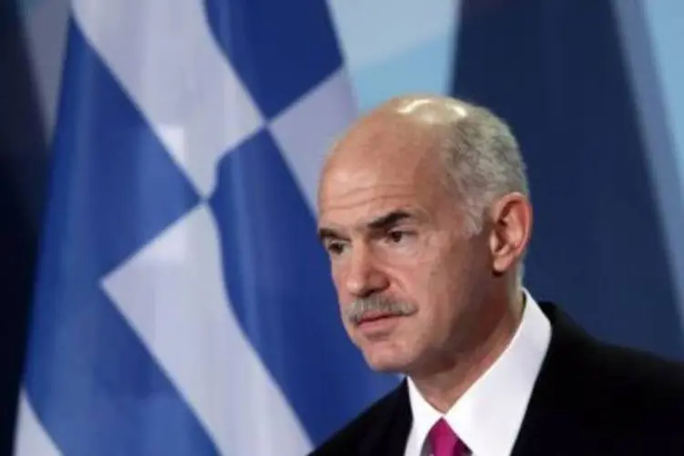 O retrato feito pelo governo do primeiro ministro George Papandreou não convenceu o FMI e a UE, que pedirão maiores sacrifícios ao país (.)