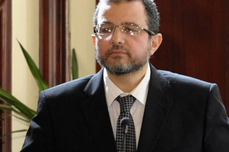 
	Hisham Qandil: primeiro-ministro&nbsp;explicou que as for&ccedil;as de seguran&ccedil;a efetuam um grande esfor&ccedil;o para estabelecer barreiras de separa&ccedil;&atilde;o entre os dois grupos de manifestantes
 (REUTERS/UN Photo/Evan Schneider/Handout)