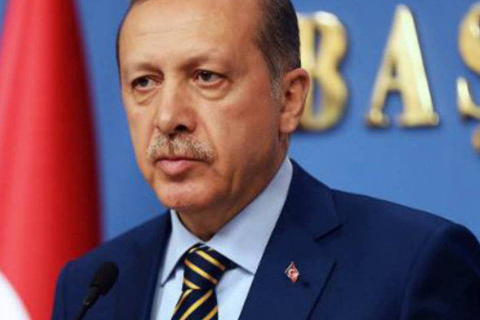 Erdogan questiona mídia social na principal corte turca