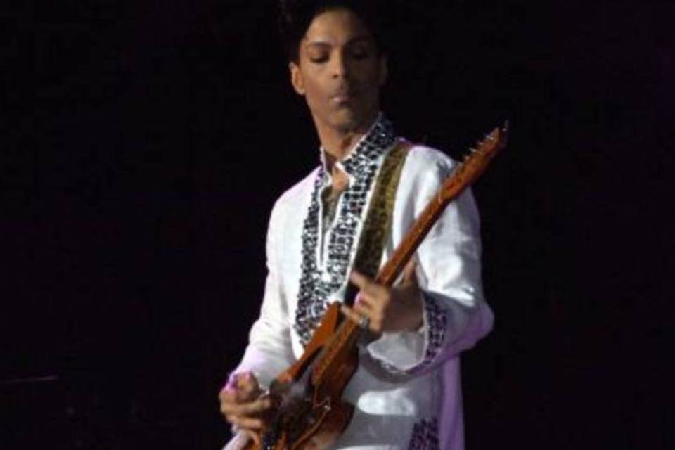 ´A internet acabou´, decreta o cantor Prince