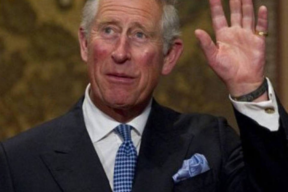 Príncipe Charles supera William como favorito ao trono britânico
