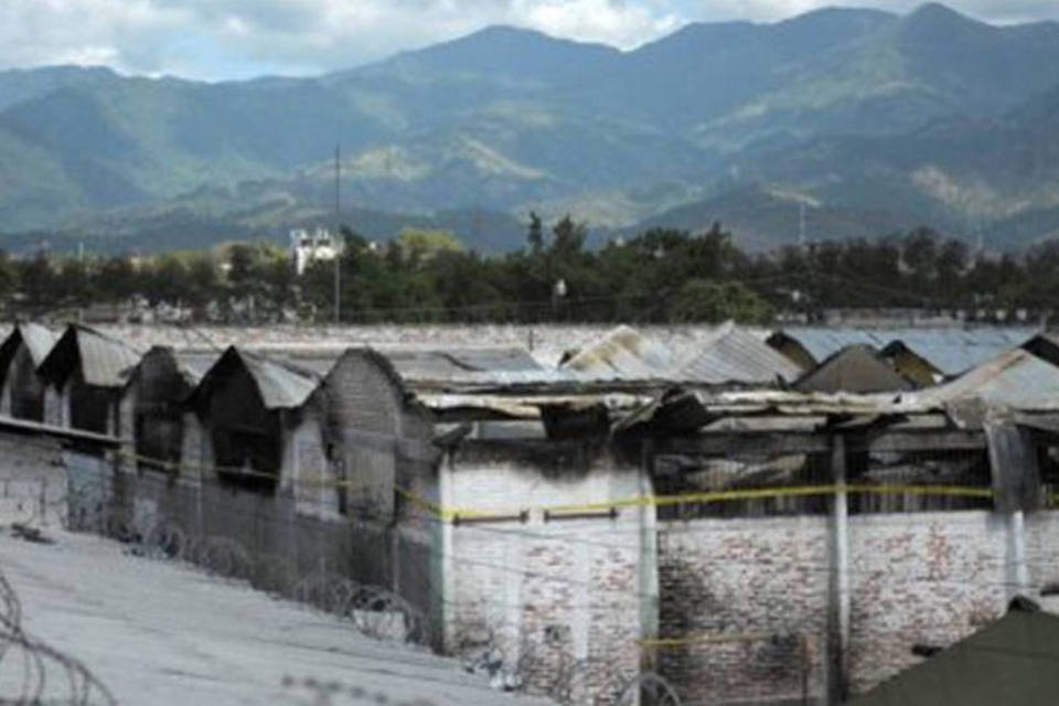 Sobe para 357 o número de mortos pelo incêndio em prisão de Honduras