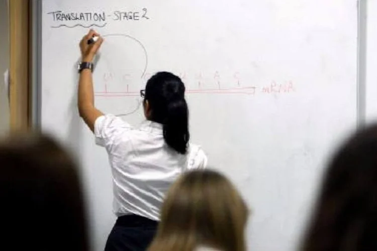 Formação em uma ênfase escolhida pelo próprio estudante exige tempo, argumentam os gestores (Getty Images)