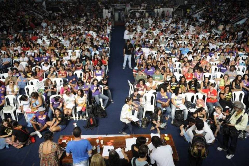 Professores do Rio seguem para a Central do Brasil