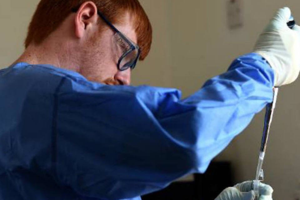 Johnson&Johnson faz teste em humanos de vacina contra ebola