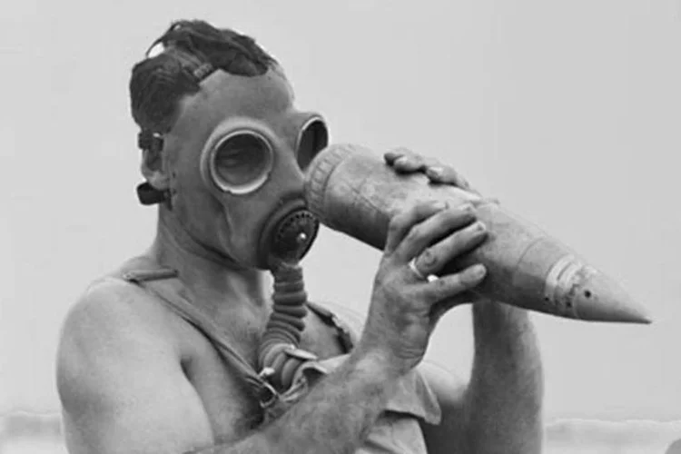 O maluco armado (Australian War Memorial / Wikimedia Commons)