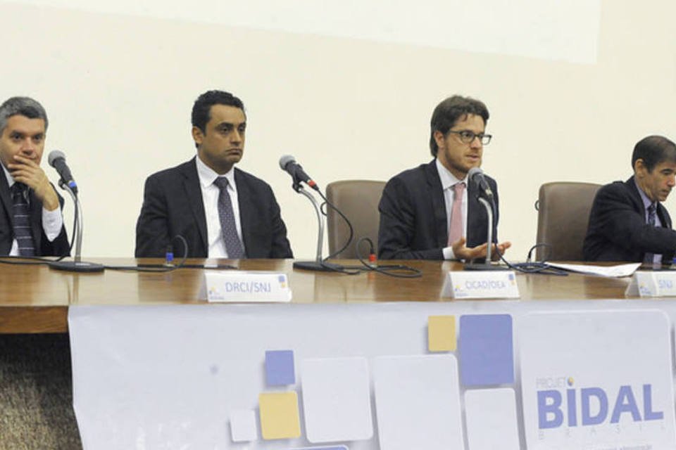 Justiça debate projeto da OEA sobre bens confiscados no país