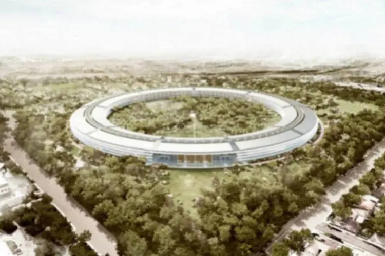 A Apple começou a detalhar o projeto da nova sede em 2011, mas atrasos levaram a empresa a adiar o início das obras para 2014 (Reprodução/Cupertino.org)