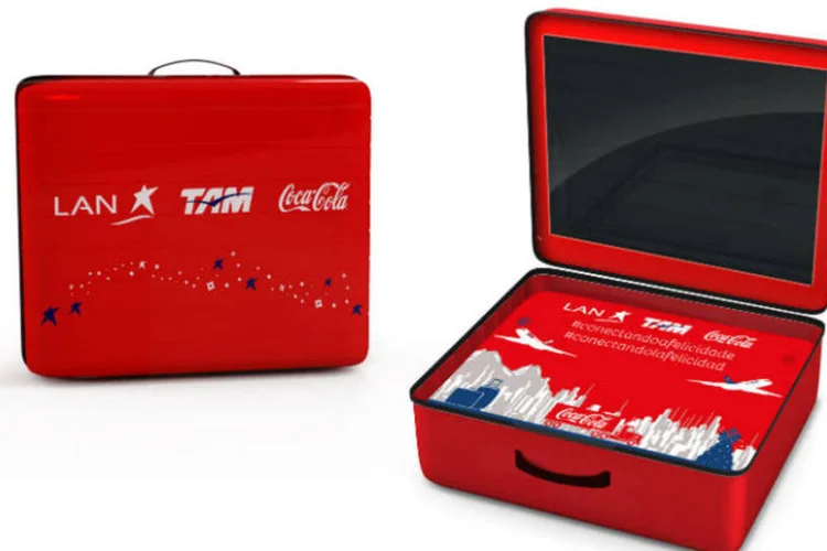 Promoção da Coca-Cola, LAN e TAM: conectando parentes distantes (Divulgação)