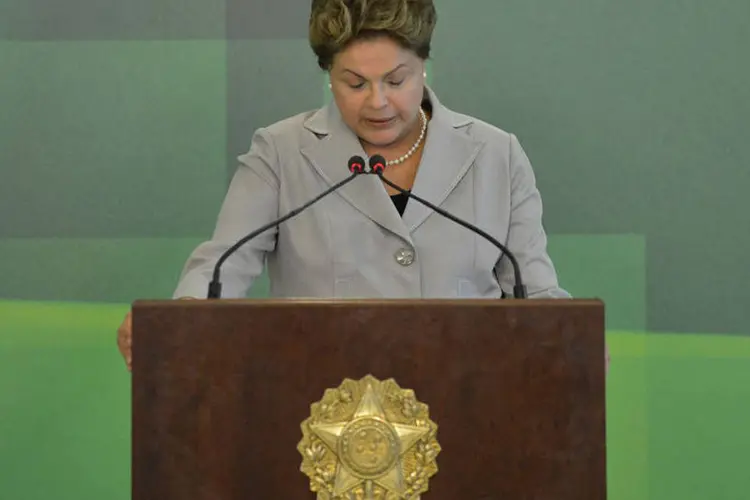 Presidente Dilma Rousseff durante pronunciamento pelo falecimento de Eduardo Campos (Fabio Rodrigues Pozzebom/Agência Brasil)