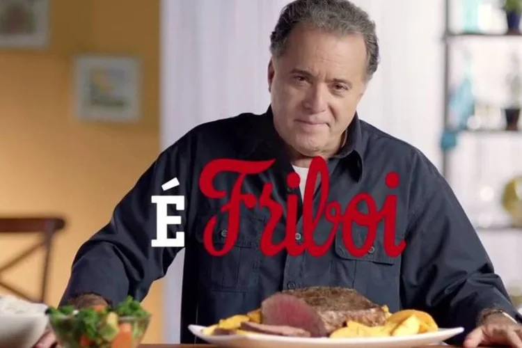O ator Tony Ramos em comercial da marca Friboi: polêmica após operação "Carne Fraca" da Polícia Federal (Youtube/Friboi/Reprodução)