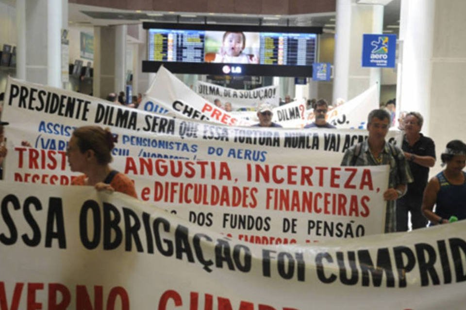 Aposentados do fundo Aerus cobram o pagamento de benefício