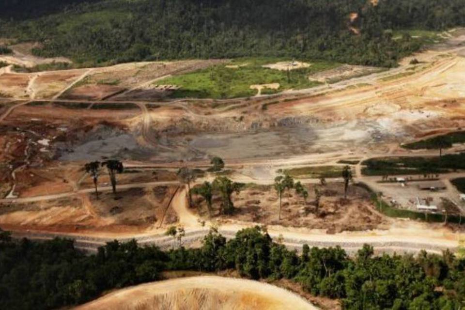 AGU pede ao STF retomada de obras de Belo Monte