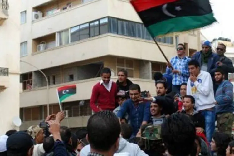 Protesto em Benghazi, na Líbia, contra o CNT (Abdullah Doma/AFP)