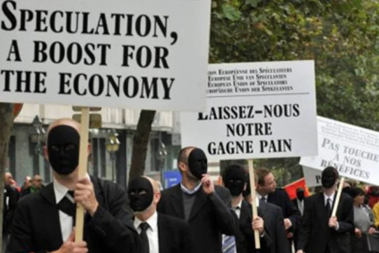 Protesto contra planos de austeridade em Bruxelas, na Bélgica (Georges Gobet/AFP)