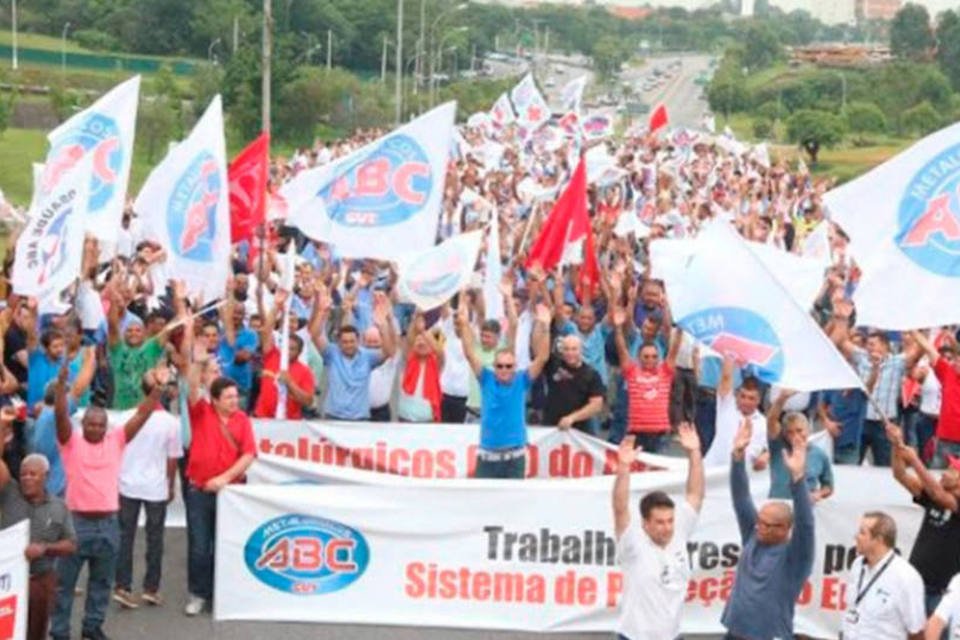 Sindicatos esperam que Dilma retome proposta de campanha