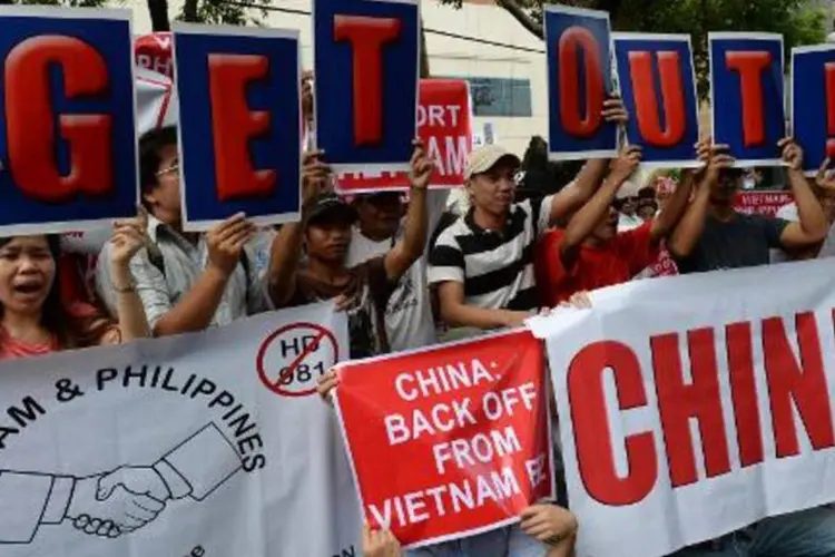 Protesto contra a China nas Filipinas: EUA pediram calma aos dois lados (Ted Aljibe/AFP)