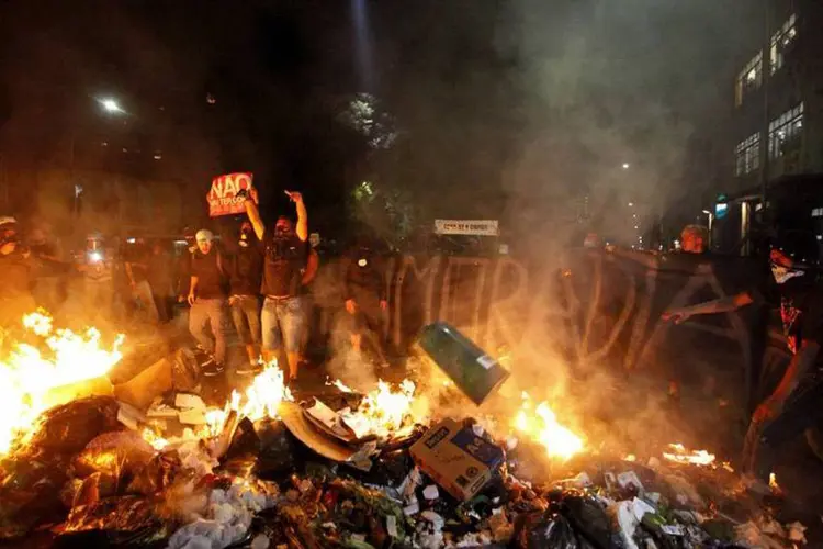 
	Protesto: an&aacute;lise mostra mudan&ccedil;a na ades&atilde;o de consultados &agrave;s pol&iacute;ticas de seguran&ccedil;a p&uacute;blica
 (Paulo Whitaker/Reuters)