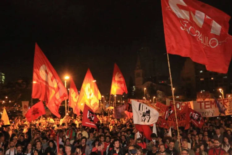 Manifestação: o grupo sai do Largo da Batata, pega a Pedroso de Moraes, segue para a Praça Pan-Americana e o Alto de Pinheiros - local em que Michel Temer reside quando está em São Paulo (Twitter/CUT Brasil)