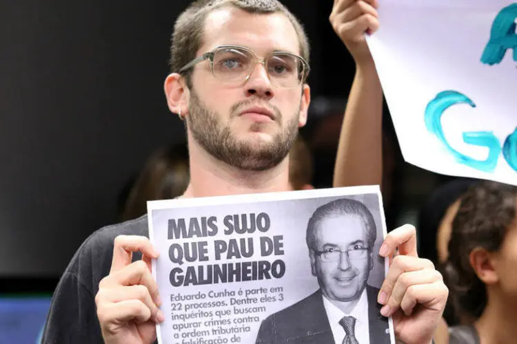 
	Protesto durante reuni&atilde;o do Conselho de &Eacute;tica para an&aacute;lise de parecer contra Eduardo Cunha
 (Antonio Augusto / Câmara dos Deputados)