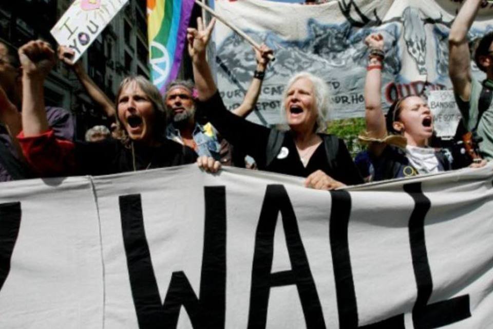 'Occupy Wall Street' ressurge no Dia Internacional do Trabalho